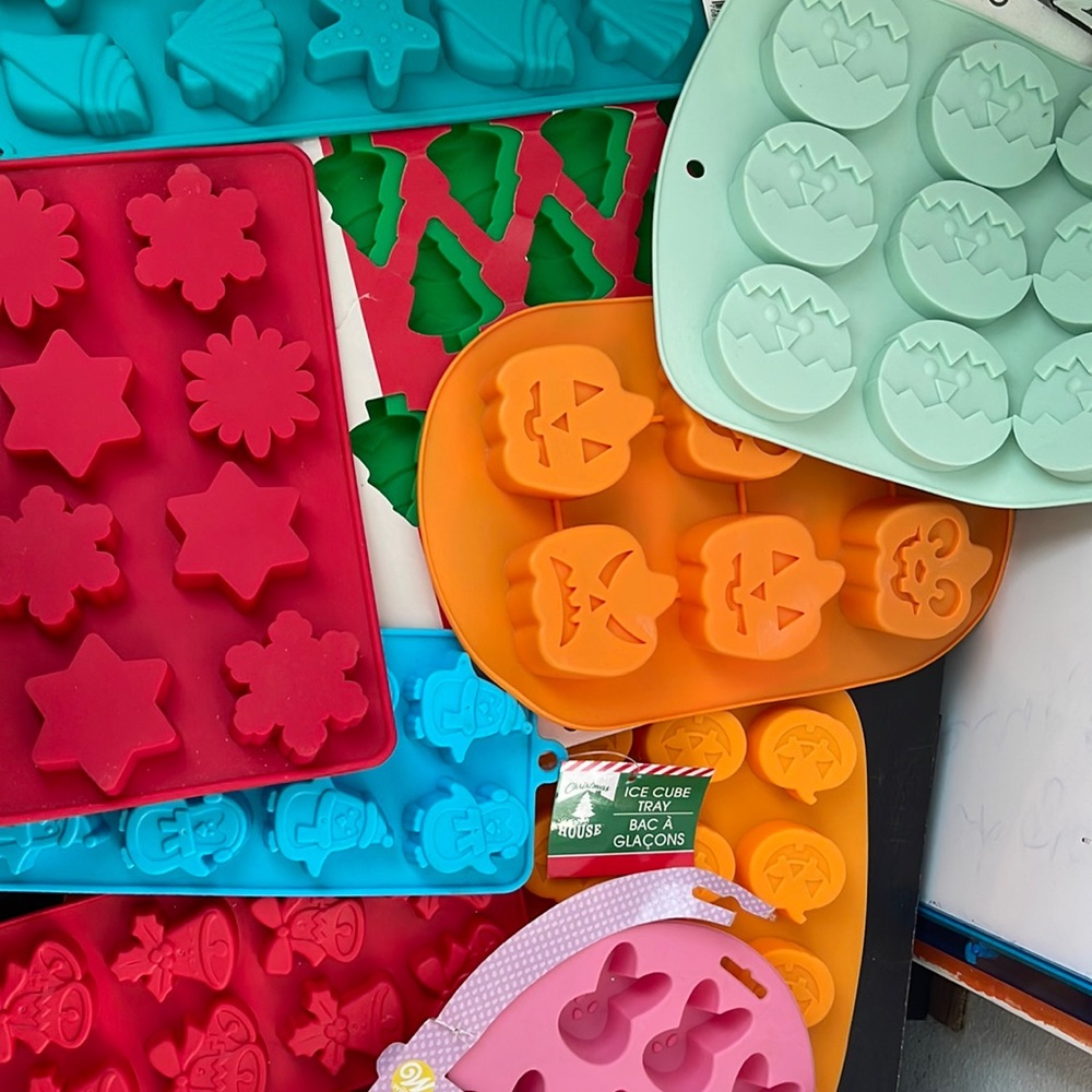 Treat and chocolate molds